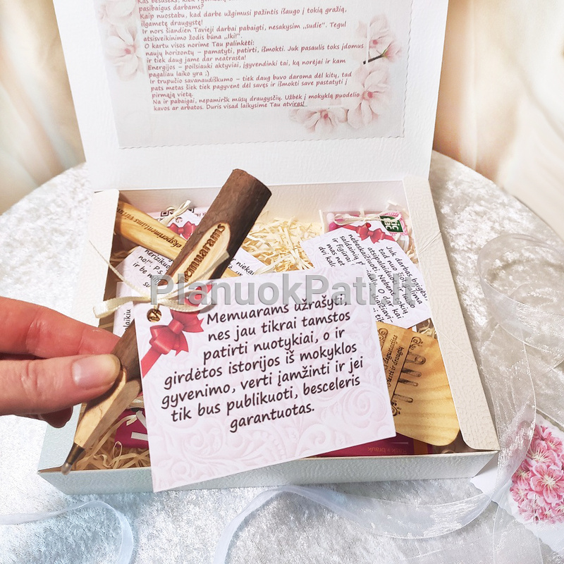 Rinkinukas su linksmomis dovanėlėmis-3