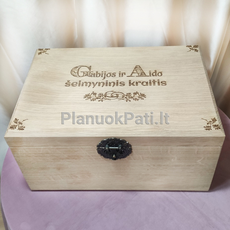 Ąžuolinė jaunųjų kraičio skrynia-3