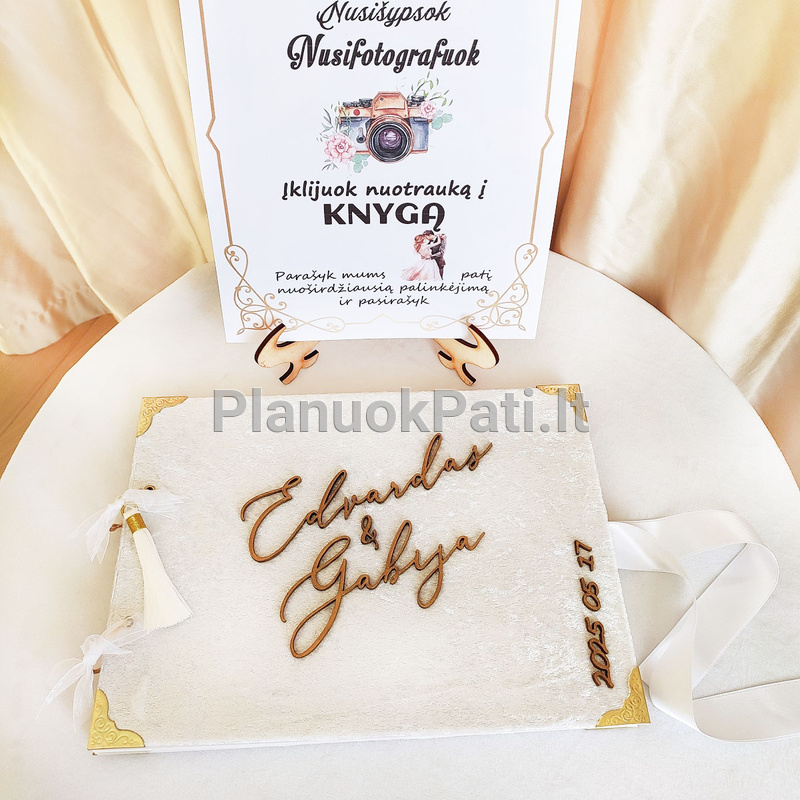 Vestuvių palinkėjimų knyga Vienu ritmu -8